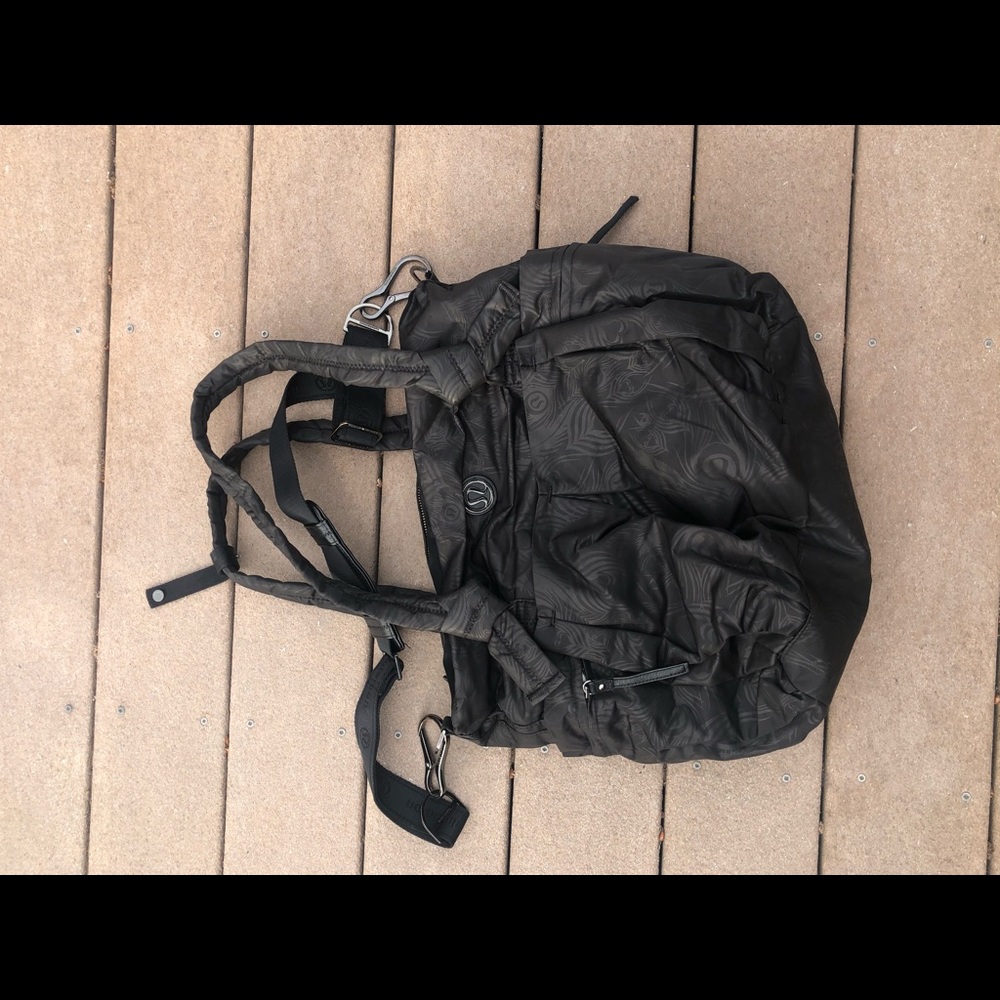 Lululemon bag